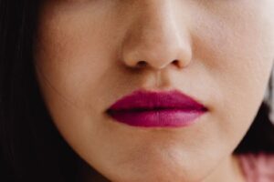 Lip stain uitgelegd: waarom deze lipkleur zó lang blijft zitten