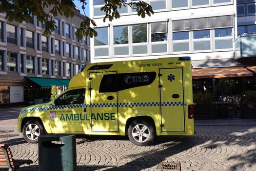 Oozo 112 meldingen Bergeijk vandaag op telefoon met hulpdiensten bij weg in Bergeijk